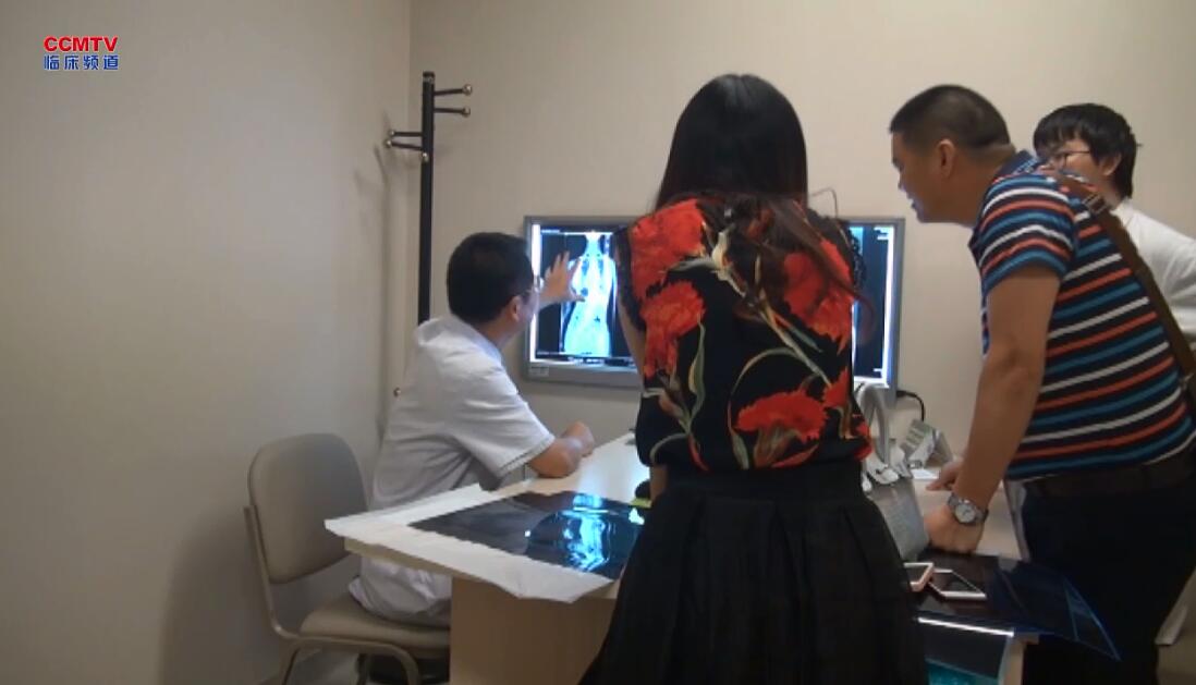 北京协和医院：青少年脊柱侧弯支具治疗侧弯加重就诊