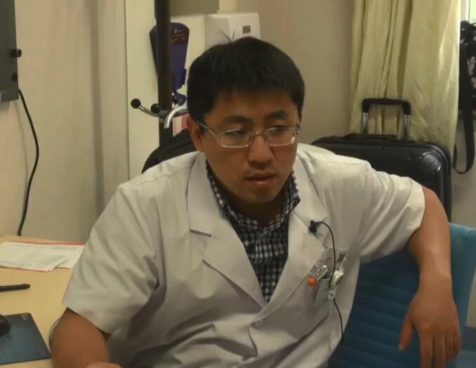 北京大学第一医院：腰痛不能走路 X光片待查